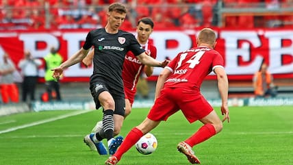 David Vogt (l.) ist seit Wochen im Mittelfeld des Greifswalder FC gesetzt. Der 23-Jährige kam vor der Saison vom SV Meppen.