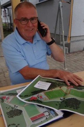 Ist für das kommende Pokalspiel des VfB Schöneck gegen Chemie Leipzig derzeit ständig am Telefon: Mario Kautzsch.