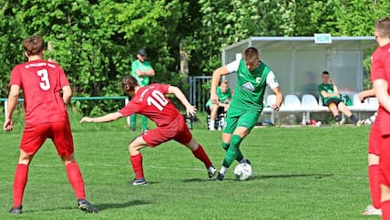 Beim Halbfinale des Stadtpokal standen sich die BSG Chemie Leipzig II und der SV Schleußig auf dem Grün gegenüber.